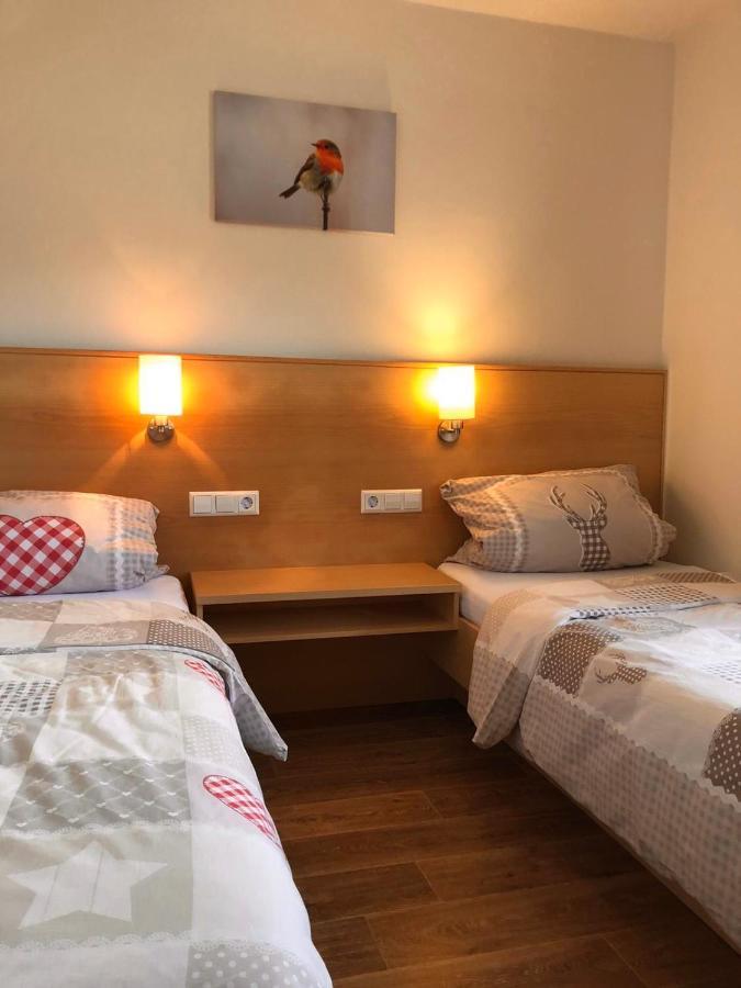 Ferienhaus Moni Mit 2 Separaten Wohnungen Am Silbersee Frielendorf Eksteriør billede